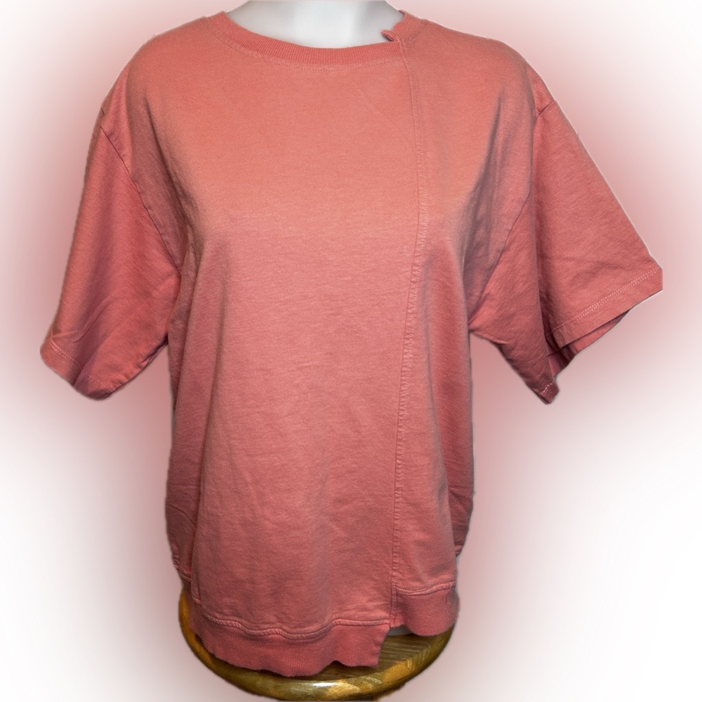 The Global Market Cream & Rouge lightweight sweatshirt